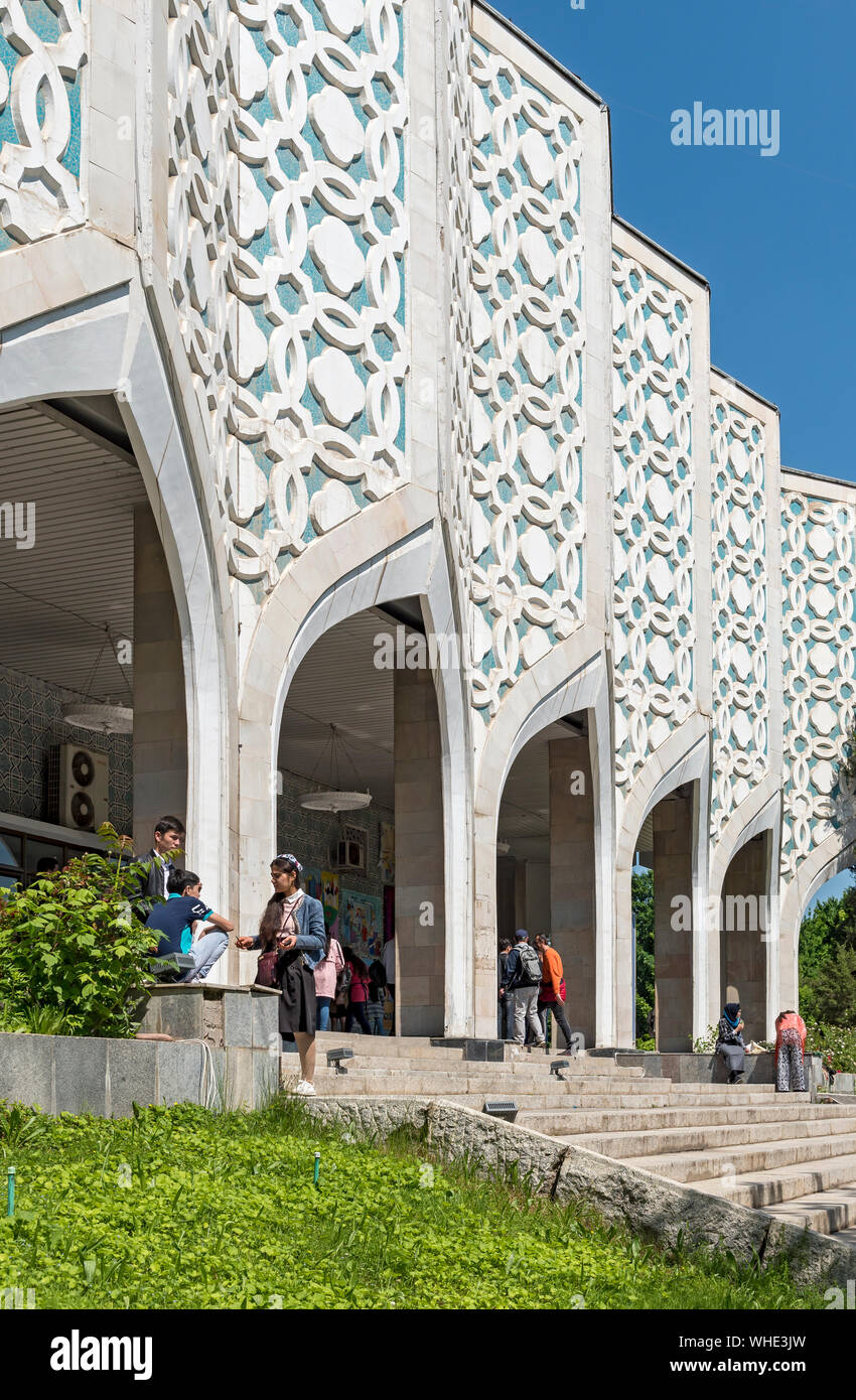 Costruzione di Central Exhibition Hall dell Accademia di Belle Arti, Tashkent, Uzbekistan Foto Stock
