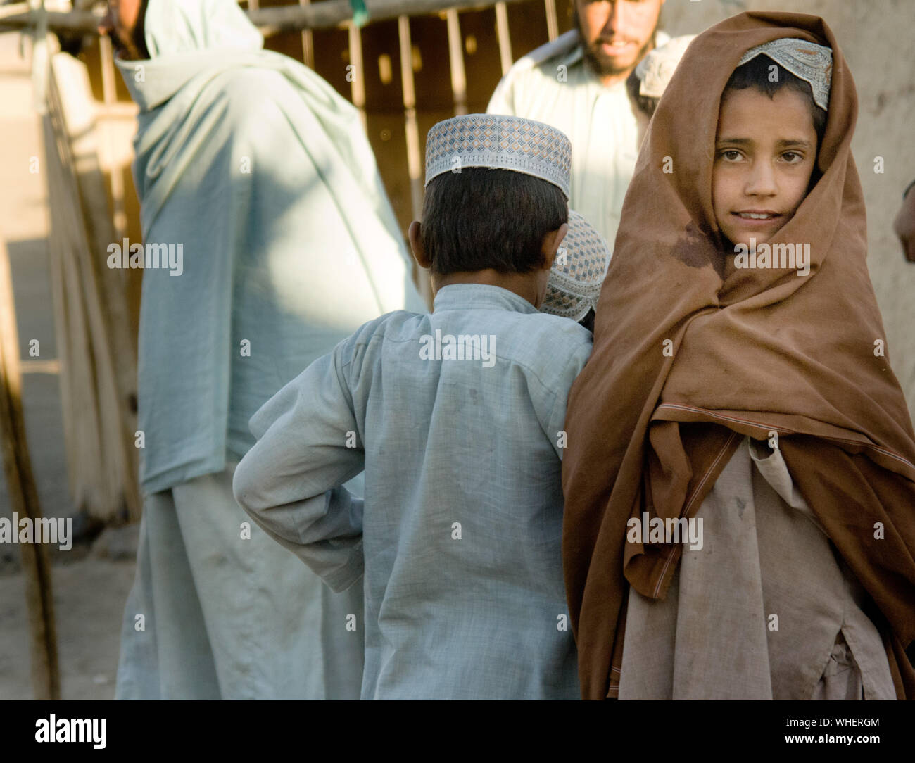 Ragazzo in un villaggio nella provincia di Helmand, Afghanistan meridionale Foto Stock