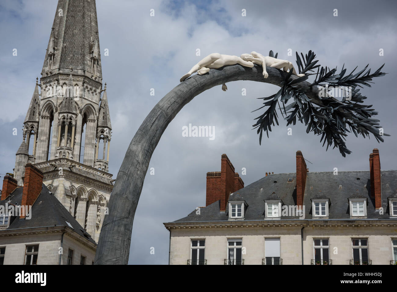 Nantes, Place Royale, Laurent Pernod, 'La terre ou les arbres blocca' Foto Stock