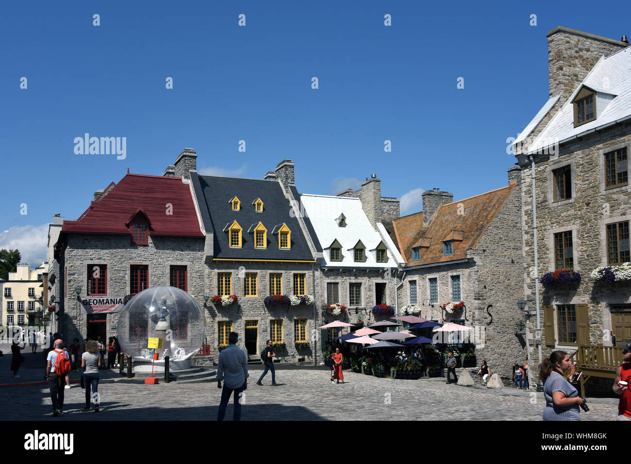 La città di Quebec, Canada - 12 agosto 2019: gli edifici storici di Place Royale nel Quartier du Petit Champlain nella Vecchia Quebec City, un Patrimonio UNESCO Foto Stock