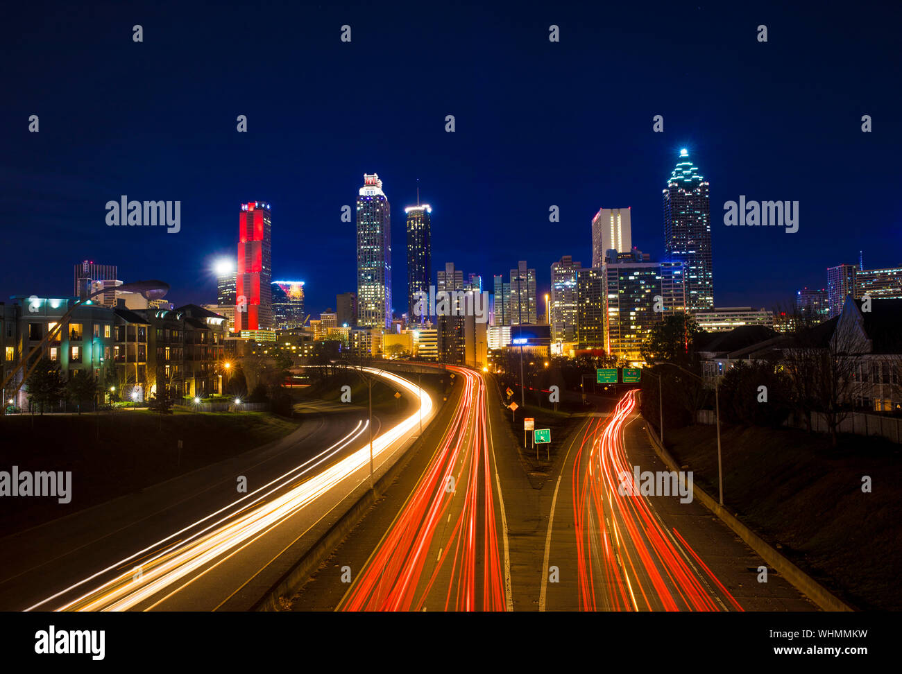 Lasso di tempo del centro di Atlanta, Georgia, Stati Uniti d'America di notte Foto Stock