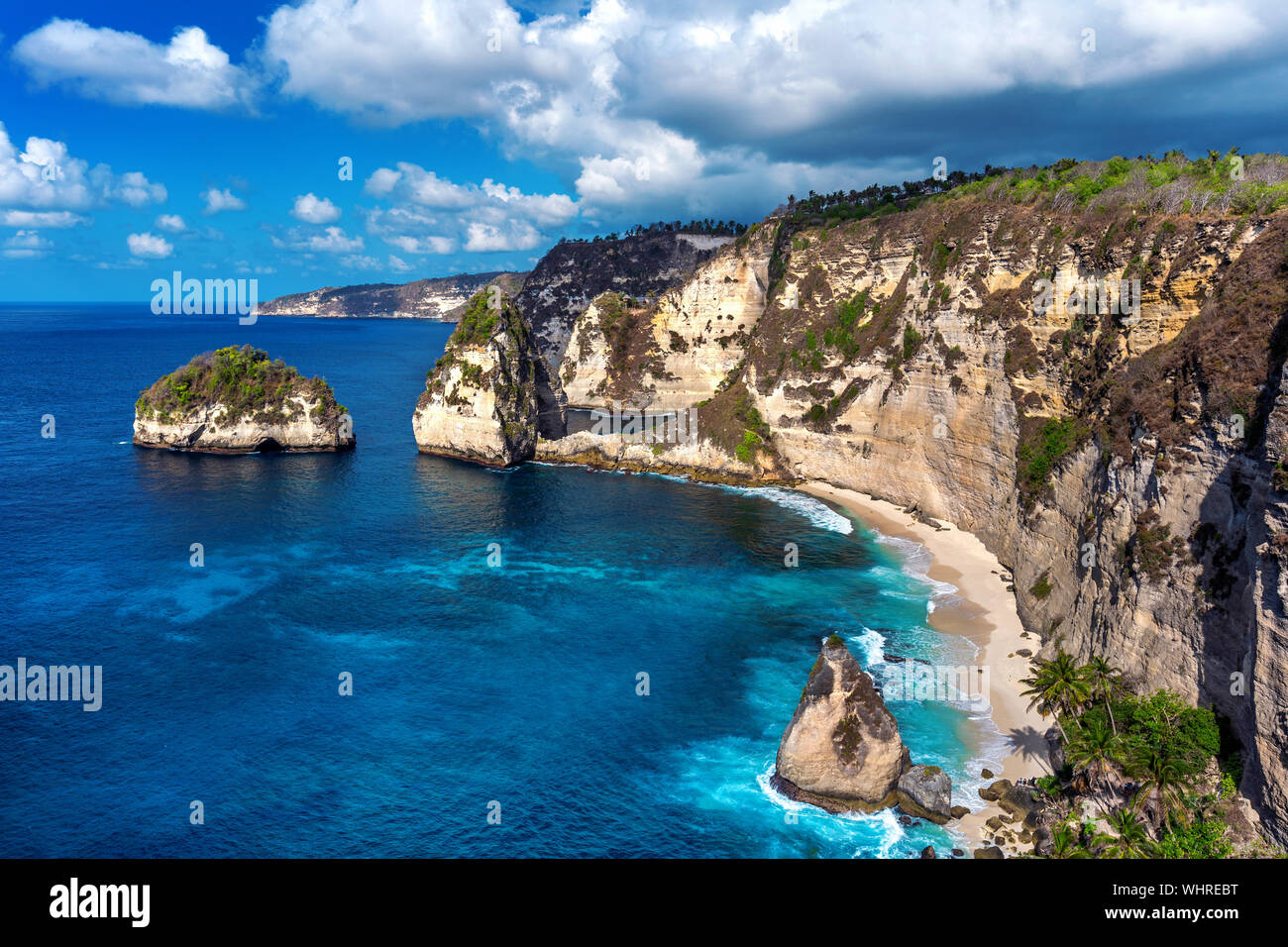 Diamond spiaggia di Nusa Penida isola di Bali in Indonesia. Foto Stock