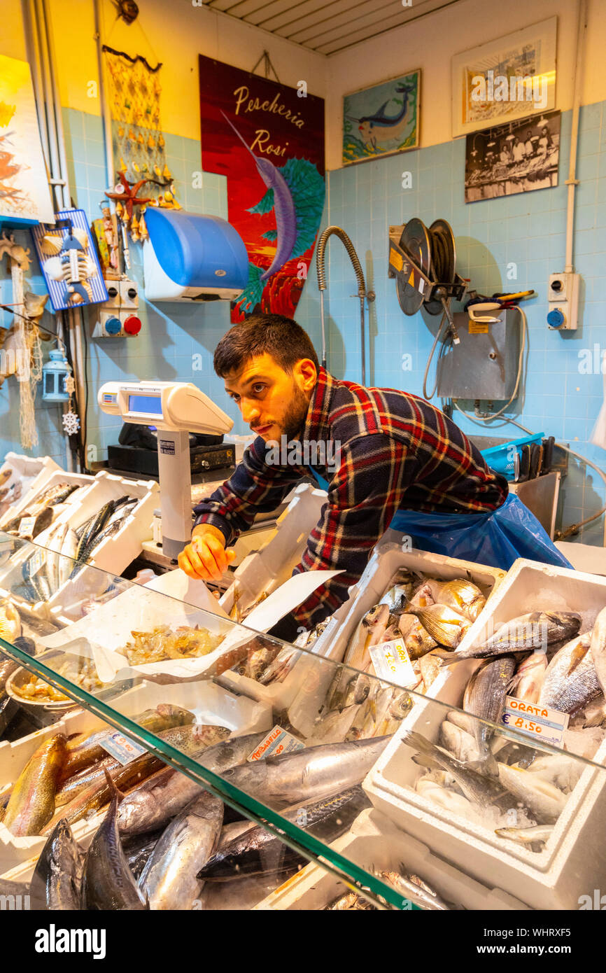 Il Mercato Centrale, Firenze, Toscana, Italia, Europa meridionale Foto Stock