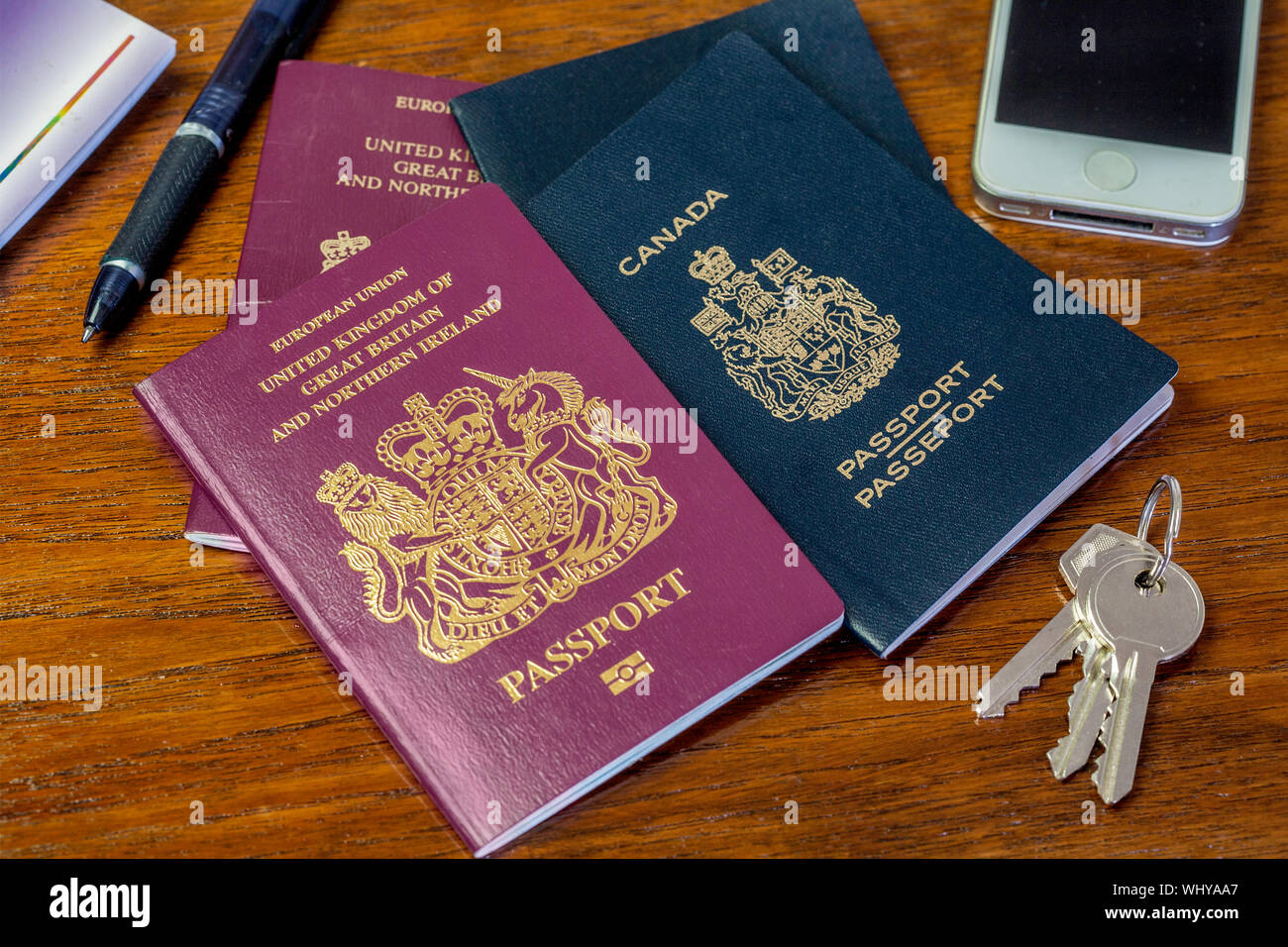 Doppia cittadinanza passaporti Foto Stock