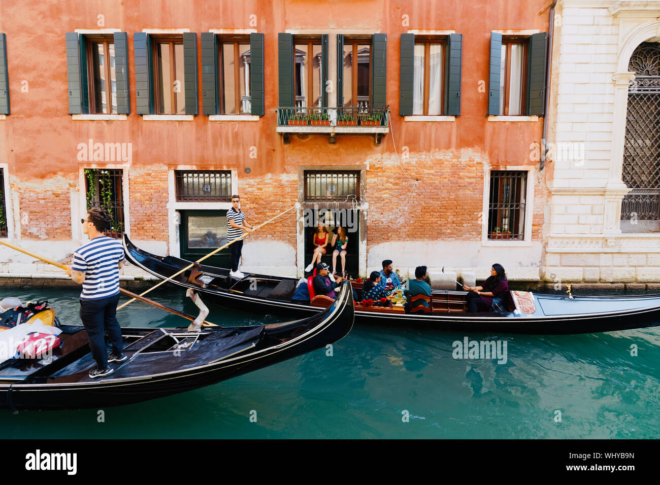 Visite turistiche e gondole a Venezia Foto Stock