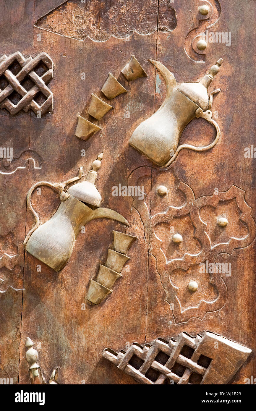 Dubai, UAE, allestita ante in legno presso il Villaggio del Patrimonio culturale nel Bur Dubai Foto Stock