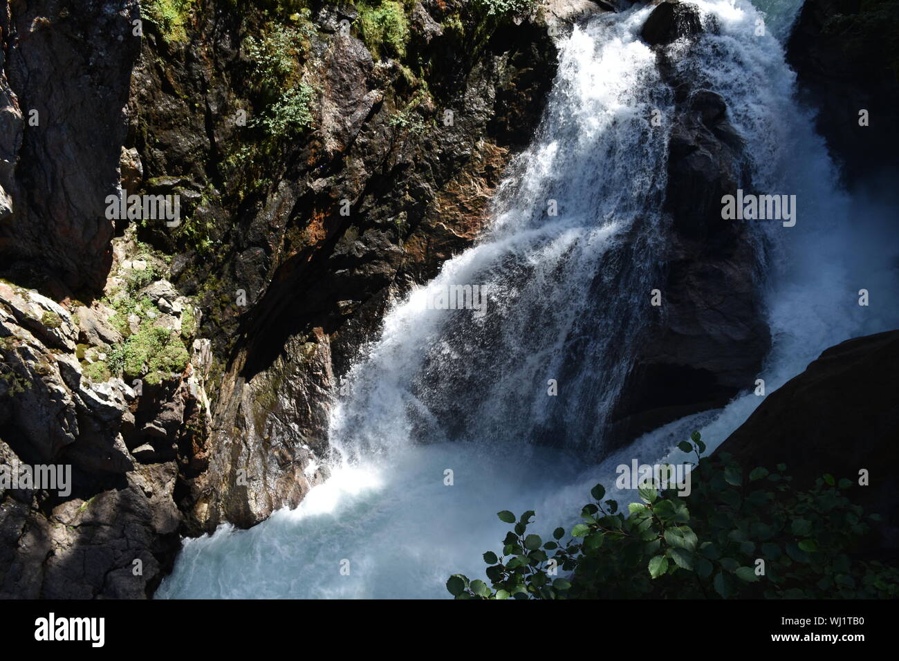 Wasserfall, Wasserfälle, Regenbogen, Krimml, Krimmler Wasserfälle, Nationalpark, Hohe Tauern, Bach, Fluss, Krimmler Ache, Salisburgo, Österreich, Zell un Foto Stock