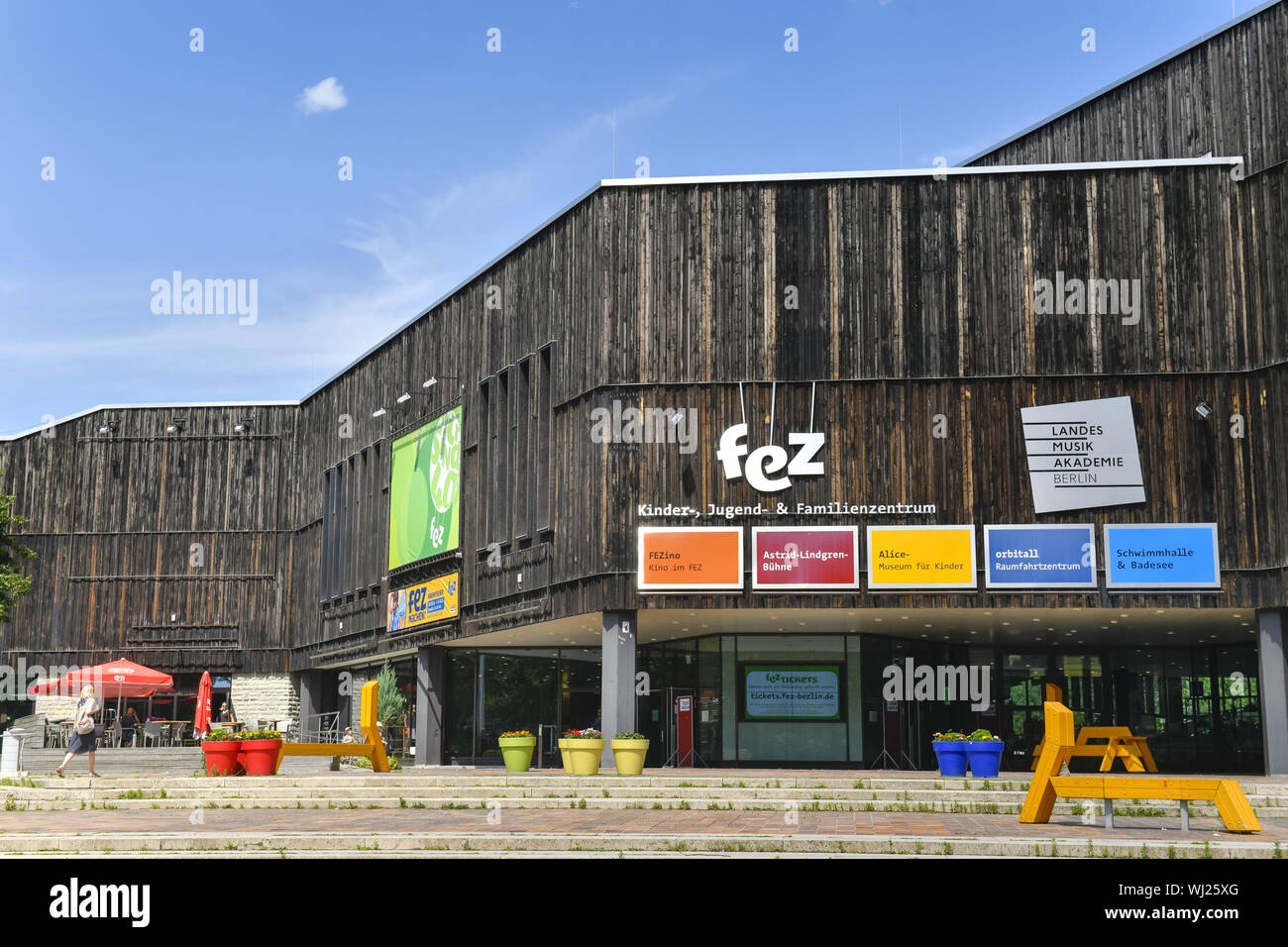 Vista, al di fuori e al di fuori, vista esterna, vista esterna, Berlino, Germania, Fez, il tempo libero e il centro ricreativo, edificio principale edificio principale, legno, Foto Stock