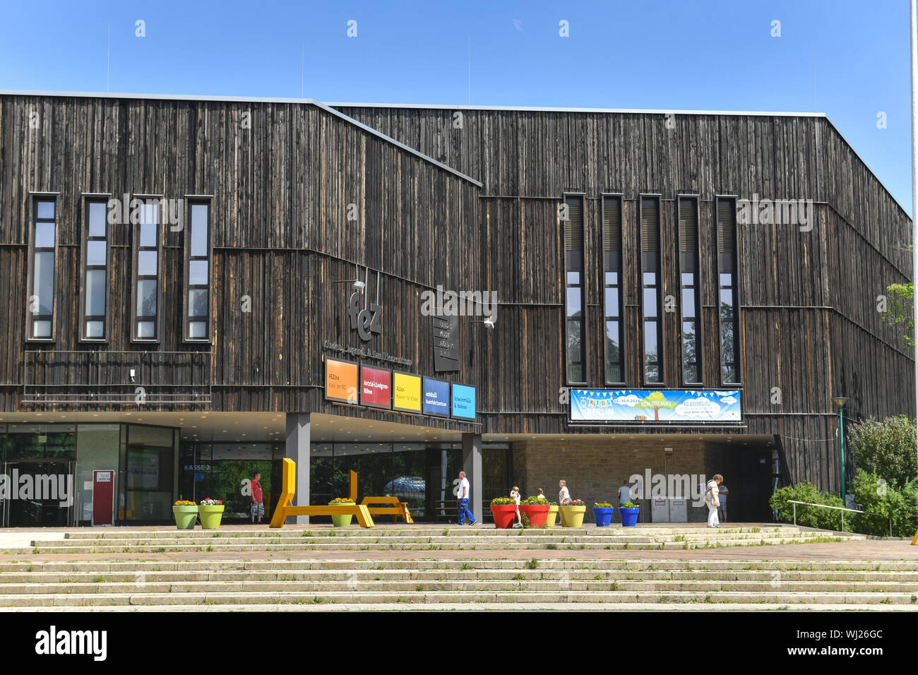 Vista, al di fuori e al di fuori, vista esterna, vista esterna, Berlino, Germania, Fez, il tempo libero e il centro ricreativo, edificio principale edificio principale, legno, Foto Stock