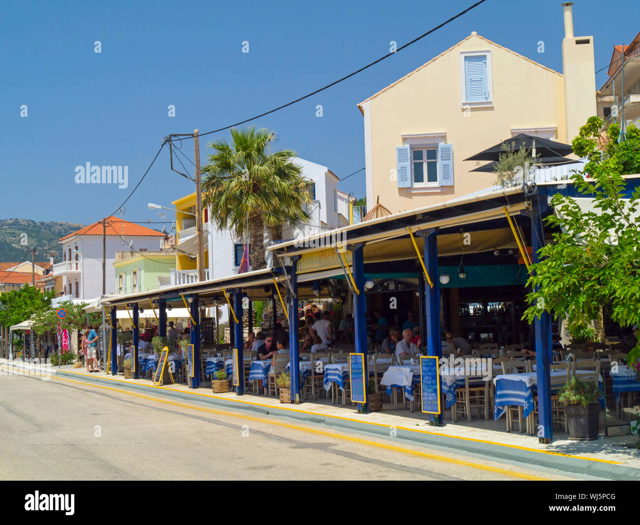 Taverna al porto, Agia Efimia, Cefalonia,Grecia,l'Europa Foto Stock