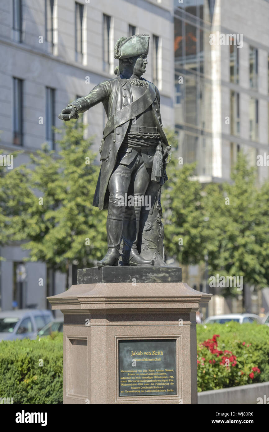 Berlino, bronzo, il monumento in bronzo, bronzo figura, fusione in bronzo, fusione in bronzo, monumento, in Germania, in generale, maresciallo di campo, Jakob von Keith, medio, Mo Foto Stock