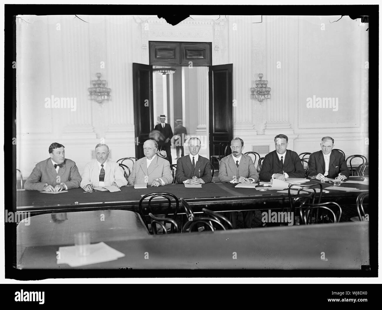 Casa dei rappresentanti dei comitati. Selezionare COMITATO NOMINATO SOTTO H.R. 198 sulla lobby e indagine. SCOTT FERRIS DI OK; J.J. RUSSELL DI MO; CLINE DI IN; JARRETT DI TN, PRESIDENTE; STAFFORD DI WI; WILLIS DI OH; McDONALD di MI Foto Stock