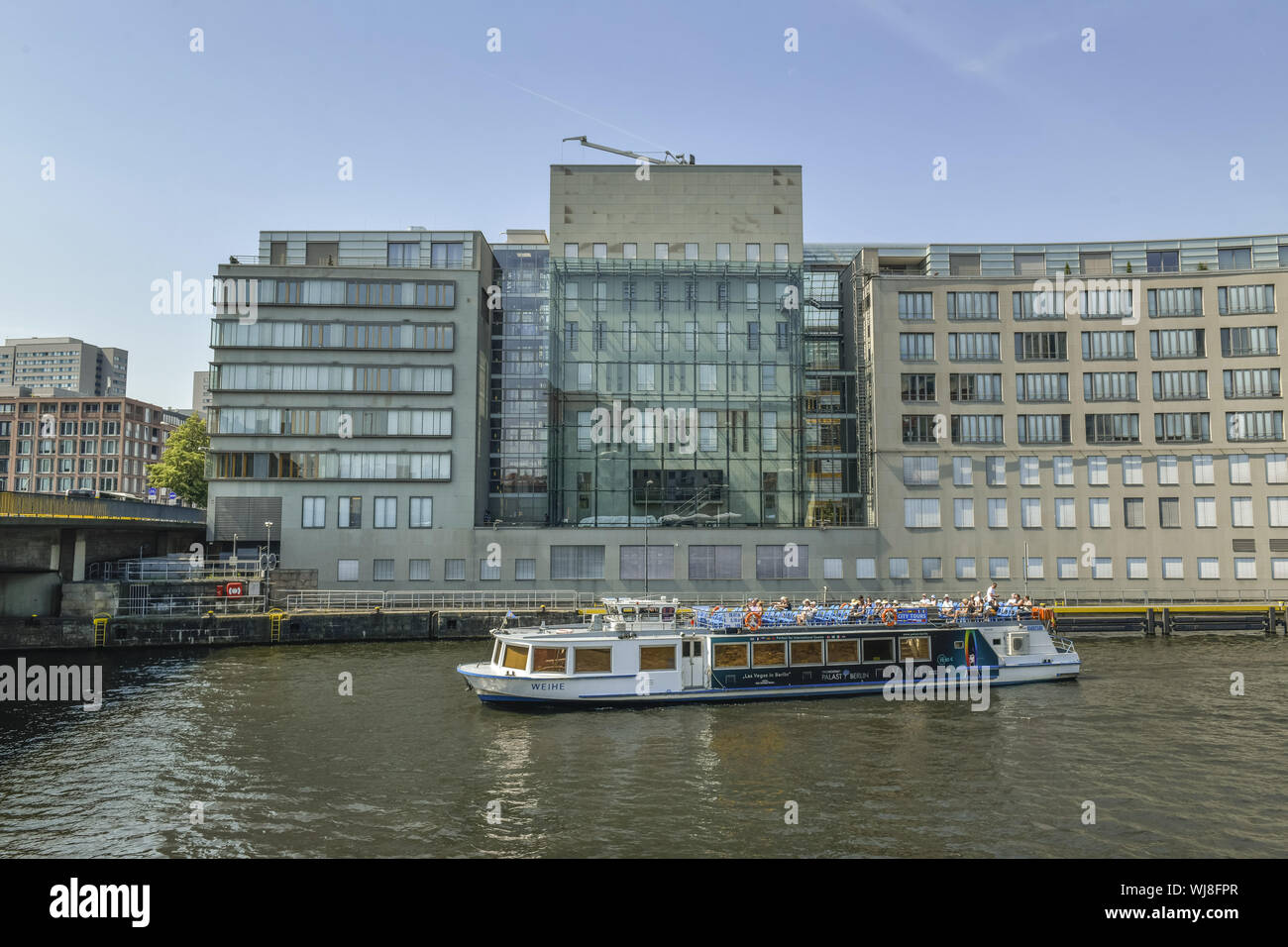 Visualizzare, architettura, esterno al di fuori, vista esterna, vista esterna, BDA, BDI, Berlino, Berlino centro, ampia street, strada larga, Germania, DIHK, fiume, riv Foto Stock