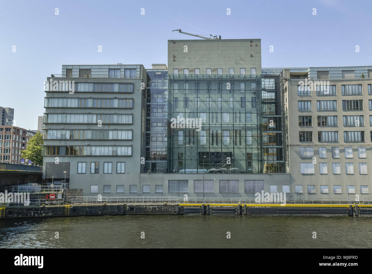 Visualizzare, architettura, esterno al di fuori, vista esterna, vista esterna, BDA, BDI, Berlino, Berlino centro, ampia street, strada larga, Germania, DIHK, fiume, riv Foto Stock