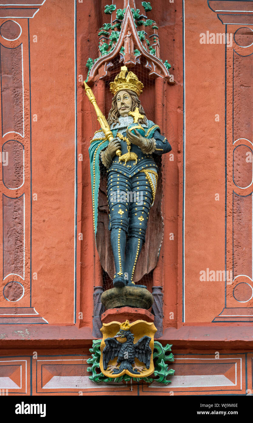 La figura al Hotel Kaiserworth facciata, Markt, Altstadt di Goslar, Harz, Bassa Sassonia, Germania Foto Stock