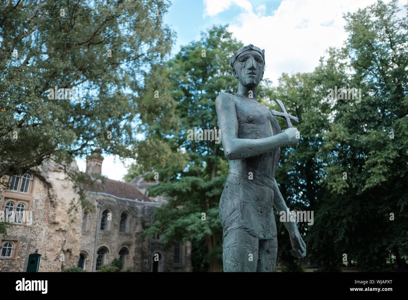 Elisabeth Frink statua di St Edmund in Bury St Edmunds, East Anglia, Suffolk, Regno Unito Foto Stock