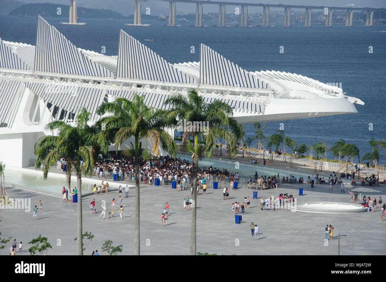 RIO DE JANEIRO, BRASILE,Dicembre,18,2018: immagine aerea del museo di domani, il mondo più costruzione sostenibile e cartolina della città di Rio Foto Stock