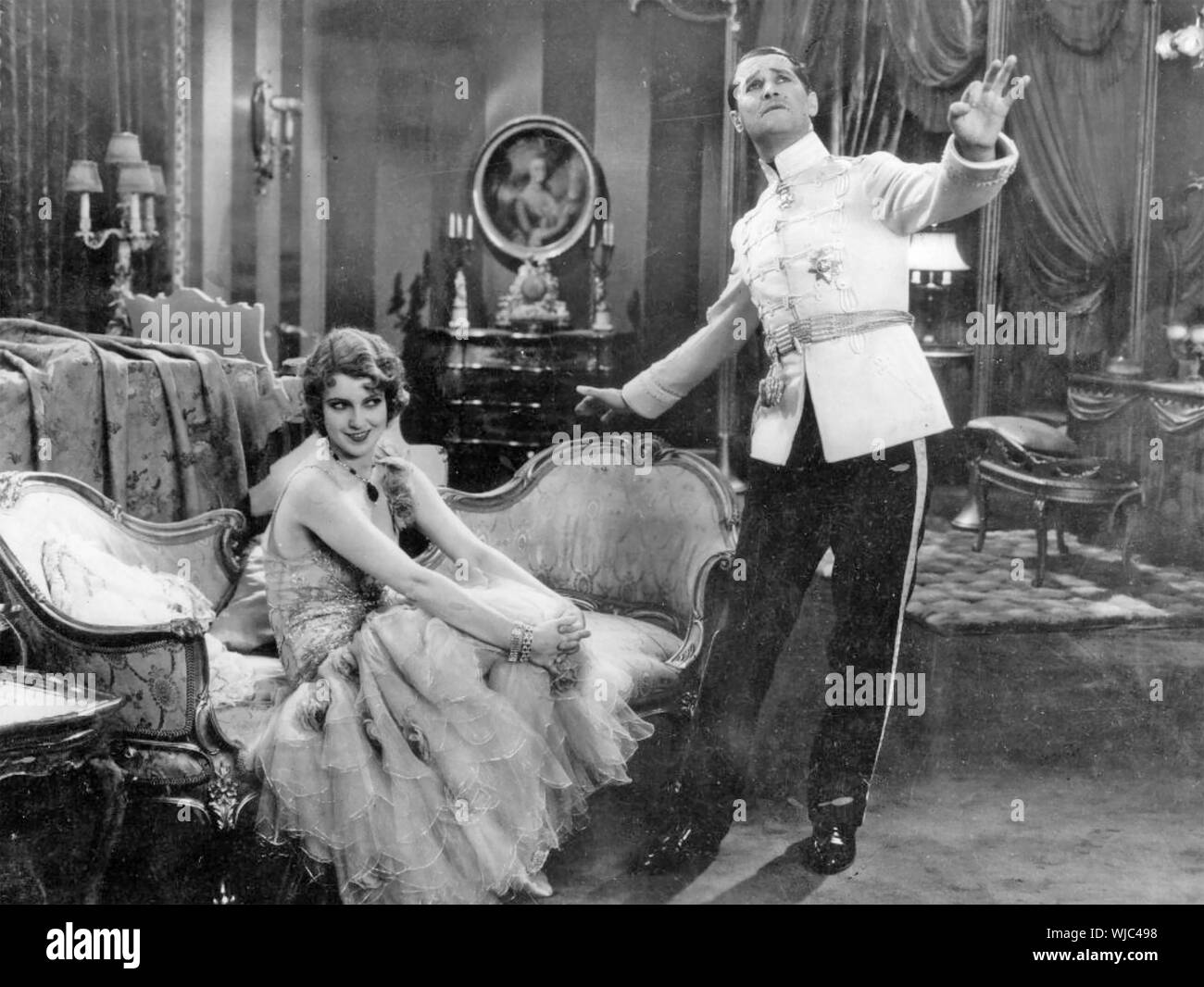 La Love Parade 1929 Paramount Famous Lasky Corp film con Jeanette MacDonald e Maurice Chevalier Foto Stock