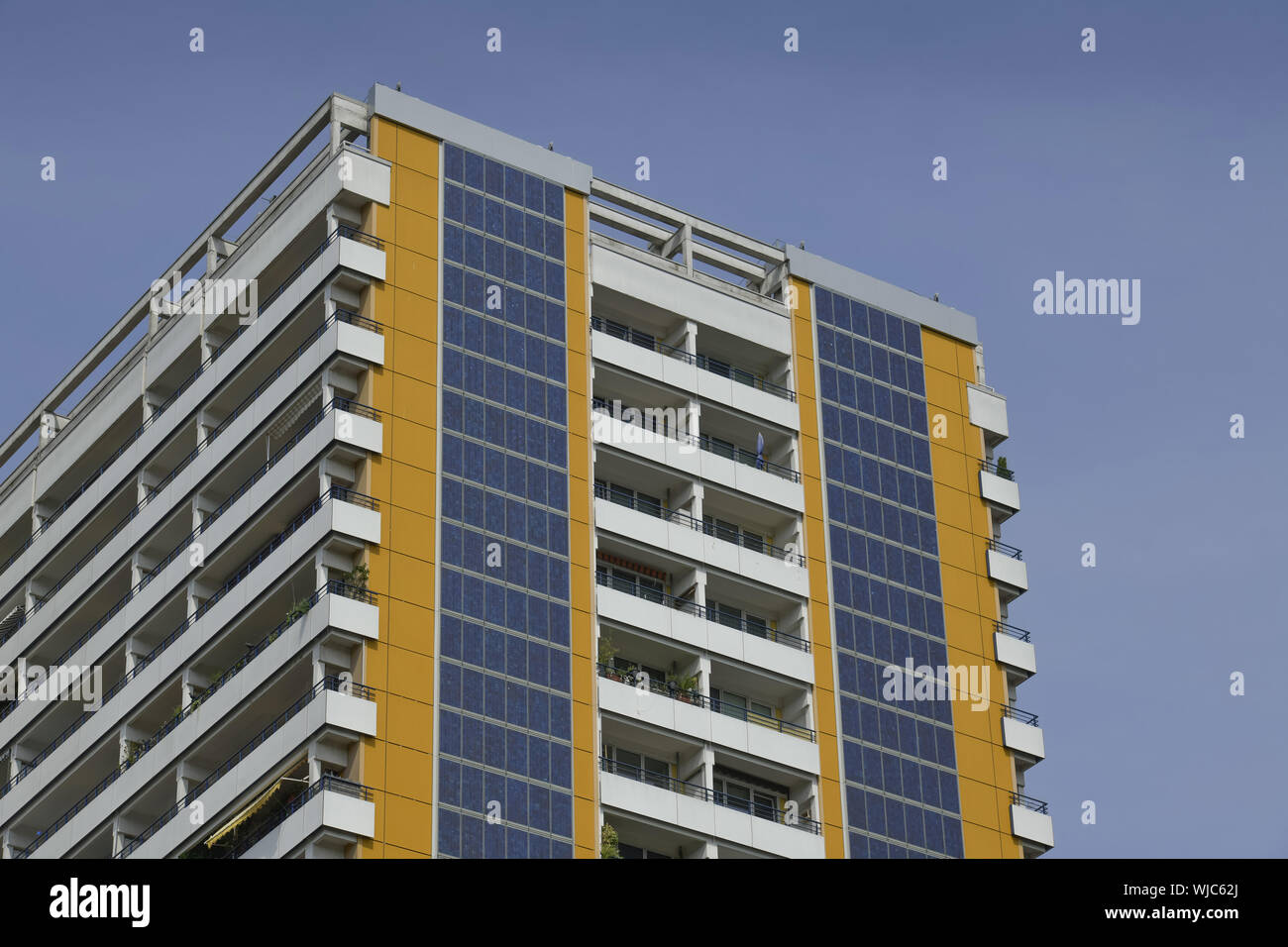 Architettura, Berlino, calcestruzzo, Degewo, Germania, energia, Fotovoltaik, Building, edificio, casa, Helene Weigel posto, alto, real estate, Marzahn, Foto Stock