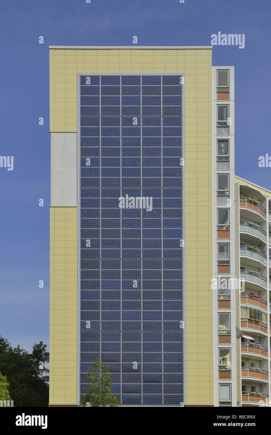 Architettura, Berlino, calcestruzzo, Degewo, Germania, energia, Fotovoltaik, Building, edificio, casa, alto, real estate, Ludwig's racing street, Ludwi Foto Stock