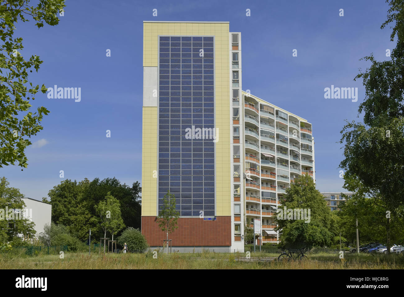 Architettura, Berlino, calcestruzzo, Degewo, Germania, energia, Fotovoltaik, Building, edificio, casa, alto, real estate, Ludwig's racing street, Ludwi Foto Stock