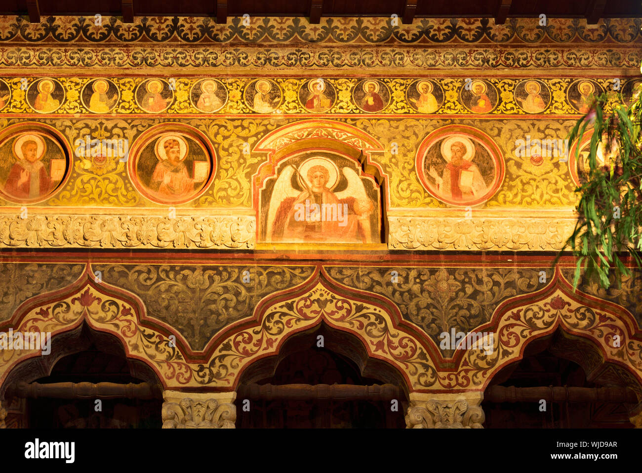 Dettaglio di Stavropoleos monastero chiesa, un monastery ortodosso orientale per le monache nella città vecchia di Bucarest. La Romania Foto Stock