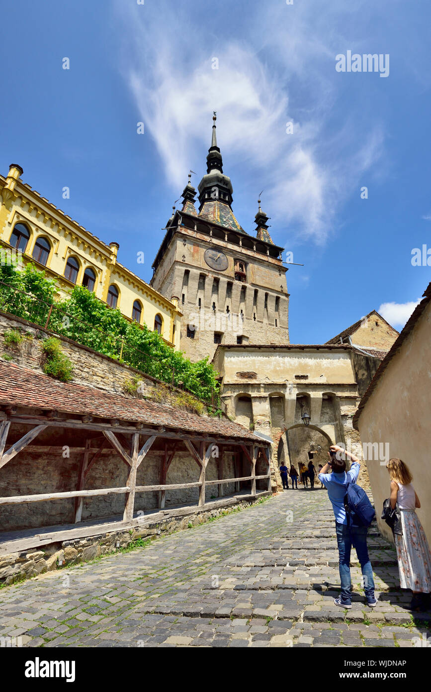 L'ingresso principale della cittadella medievale della città vecchia. Un sito Patrimonio Mondiale dell'Unesco. Sighisoara, Transilvania. La Romania Foto Stock