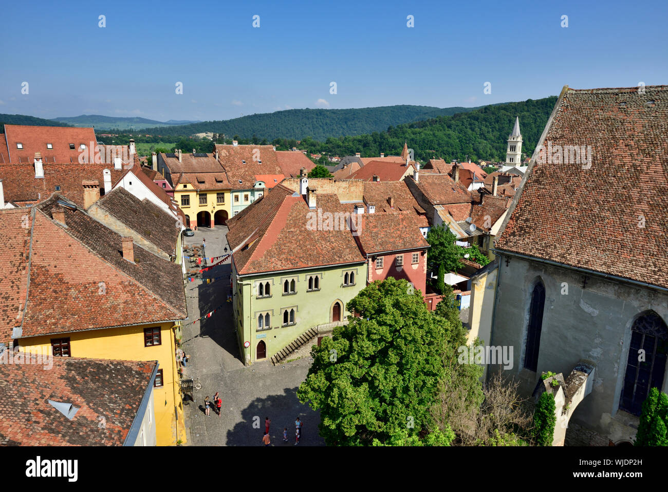 La città vecchia medievale all'interno della cittadella. Un sito Patrimonio Mondiale dell'Unesco. Sighisoara, Transilvania. La Romania Foto Stock