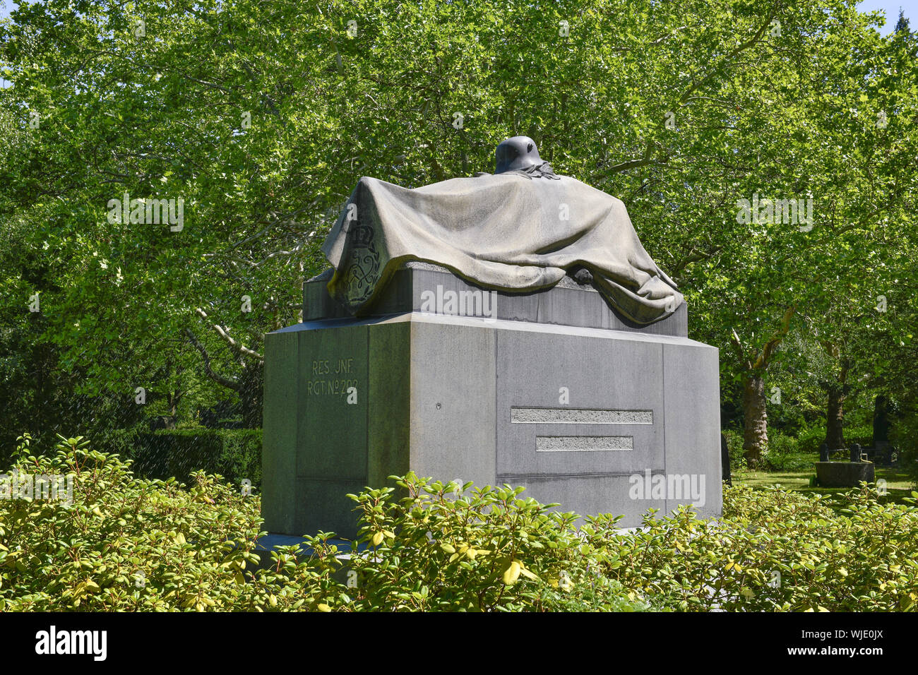 Berlino, bronzo, il monumento in bronzo, bronzo figura, fusione in bronzo, fusione in bronzo, Columbia dam, monumento, in Germania, la prima guerra mondiale, Franz Dorrenbach Foto Stock