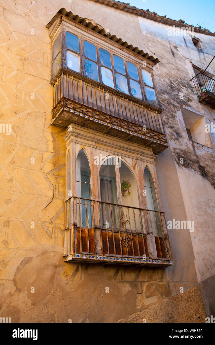 Morella in Maestrazgo castellon village facciate in Spagna Foto Stock
