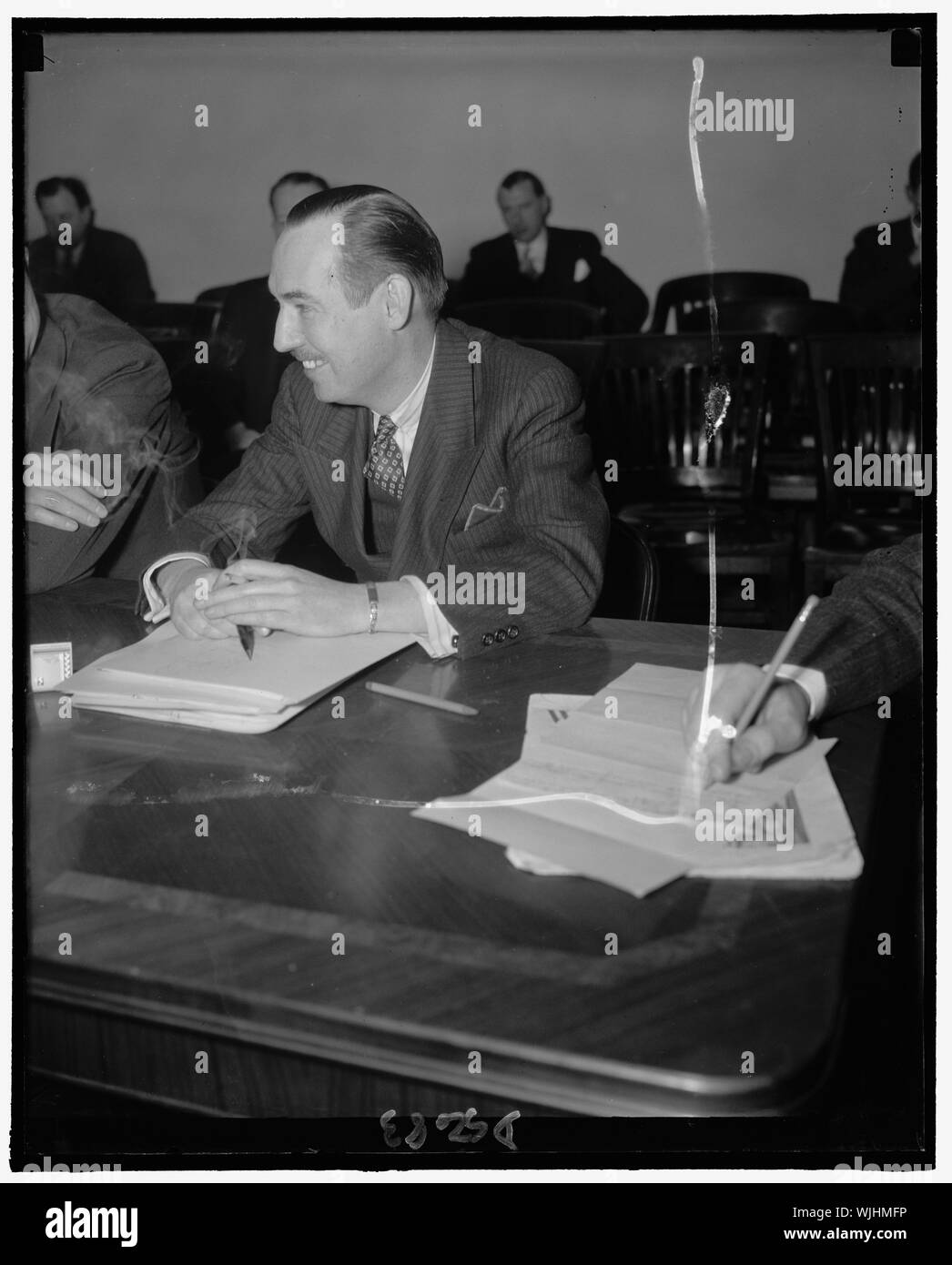 Herbert v. Ascurberg, Vice-Pres., CBS, N.Y., responsabile delle relazioni di stazione Foto Stock