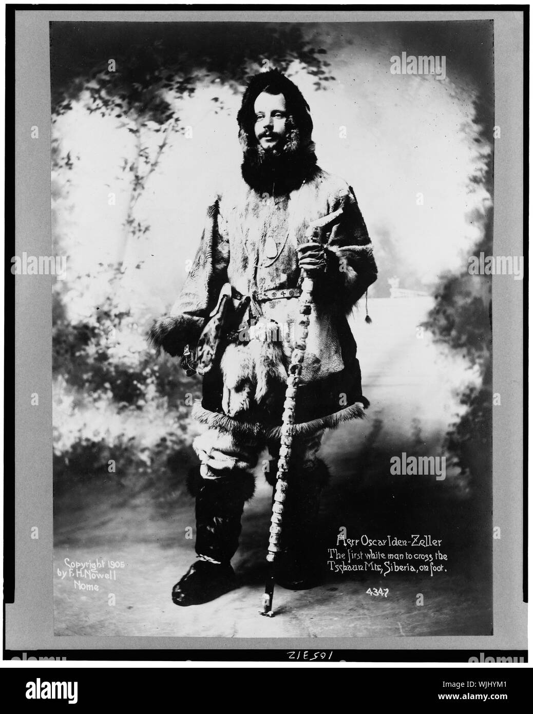 Herr Oscar cioè Oskar Iden-Zeller bianco il primo uomo ad attraversare il Tschaun Mts., Siberia, a piedi Foto Stock