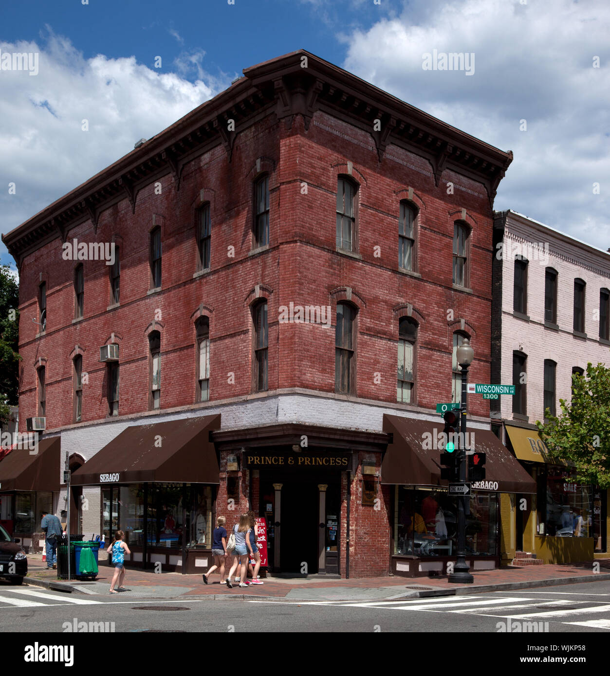 Edifici storici, Wisconsin Ave., NW, nel quartiere di Georgetown, a Washington, D.C. Foto Stock