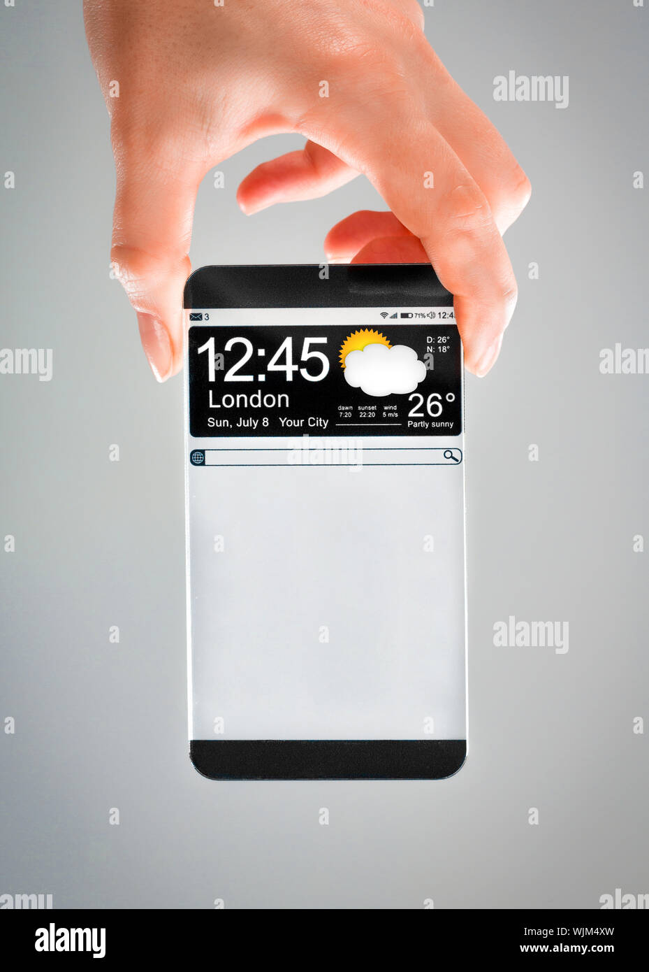 Il futuristico smart phone (spazio copia display) con un display trasparente nelle mani dell'uomo. Concetto di futuro effettivo di idee innovative e le migliori tecnologie hu Foto Stock