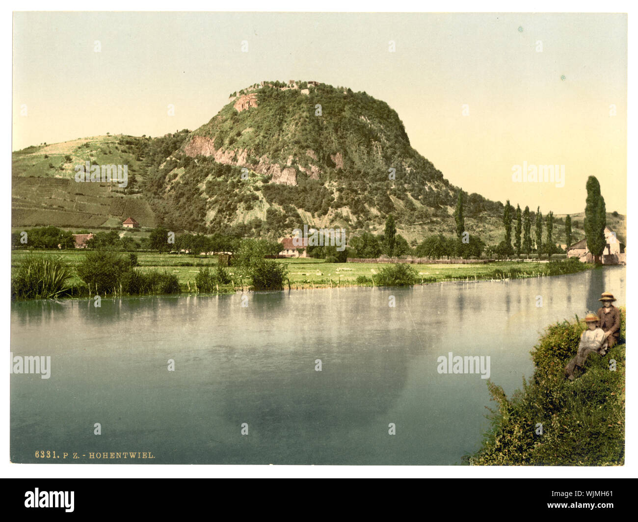 Hohentweil, vista generale, Baden, Germania; titolo dalla Detroit Publishing Co., catalogo J-sezione estera. Detroit, Michigan. : Detroit Photographic Company, 1905.; fa parte di: Viste della Germania nella stampa Photochrom collection.; stampa n. 6331. Foto Stock