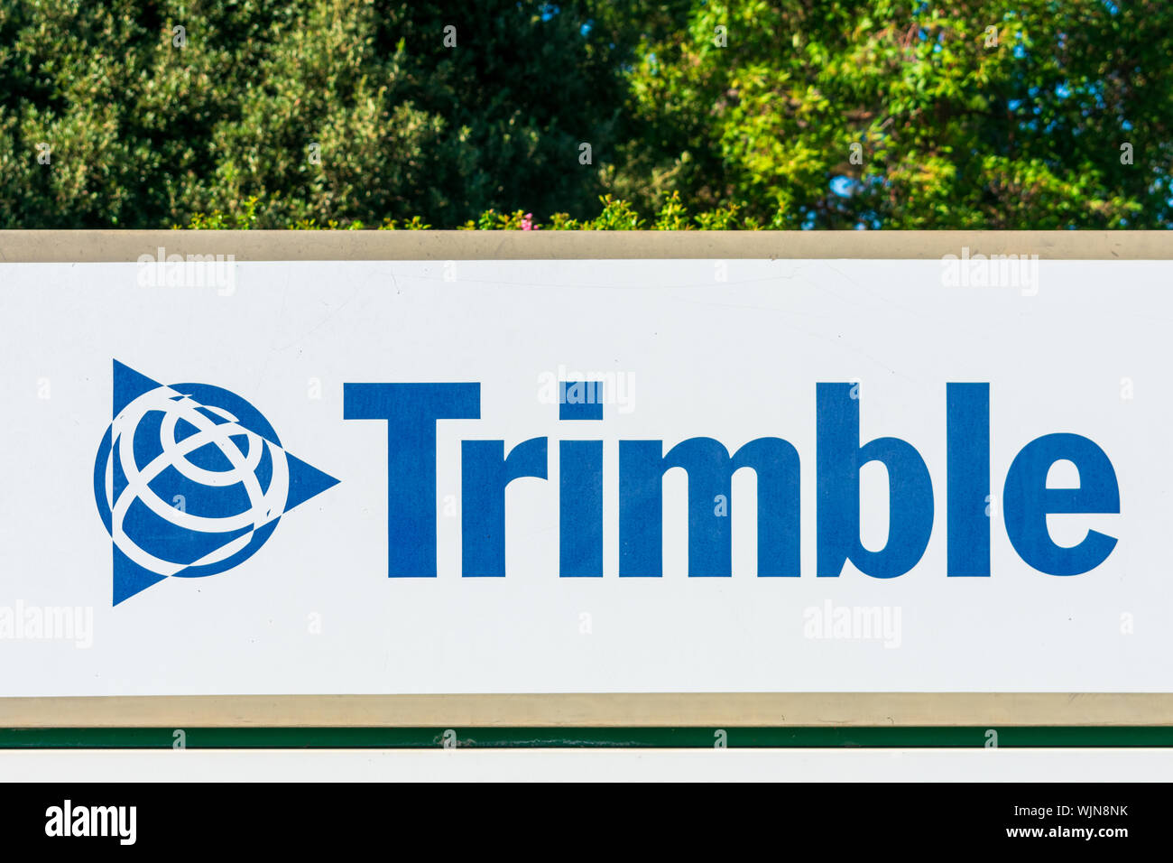 Segno di Trimble presso la sede centrale della società nella Silicon Valley, high-tech mozzo del San Francisco Bay Area Foto Stock