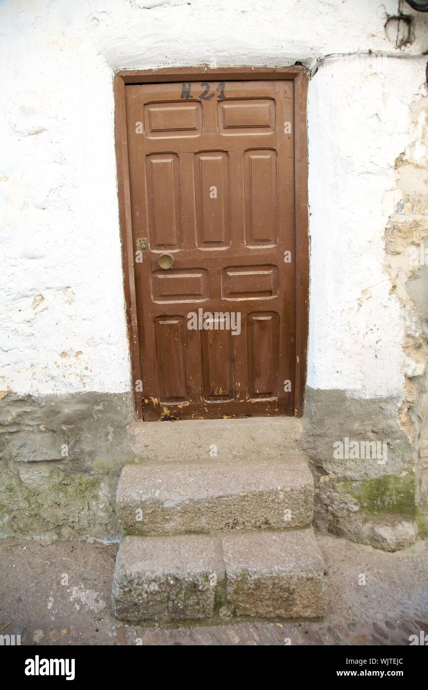 La vecchia porta a miranda village a Salamanca spagna Foto Stock