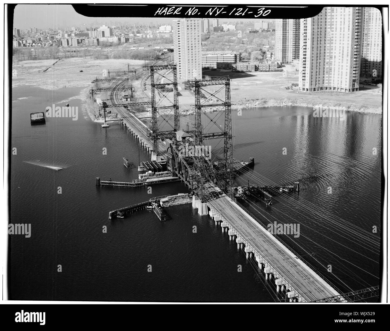 Hutchinson River Bridge. Bronx, Bronx Co., NY. Sec. 4207, MP 15.73. - Nord-est del corridoio ferroviario, Amtrak itinerario tra Jersey-New New York e nuovo Stato York-Connecticut linee, New York New York County, NY Foto Stock