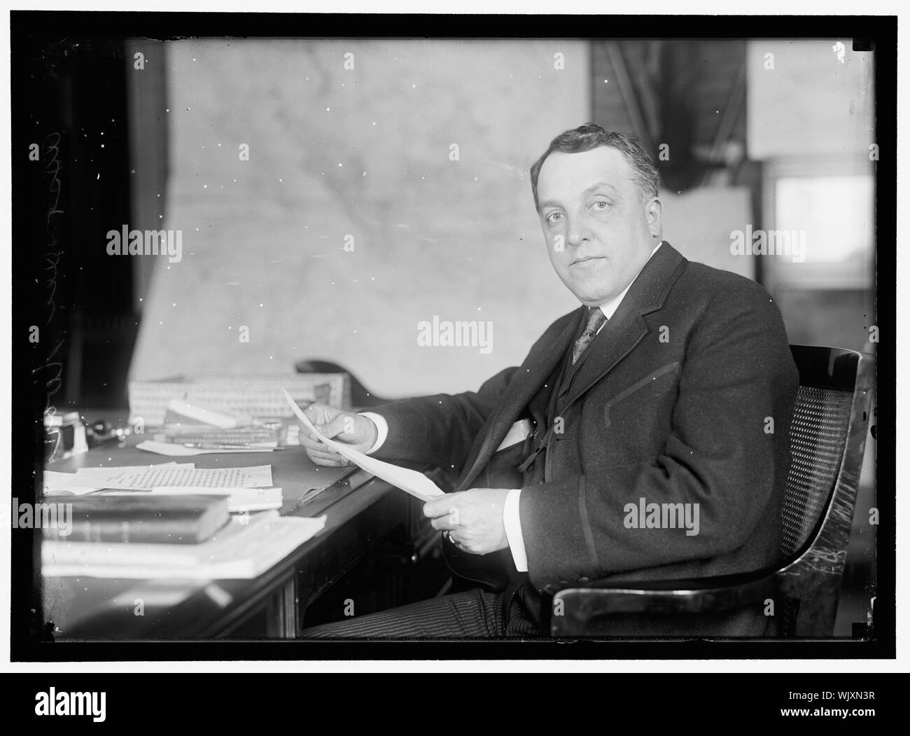 INGRAHAM, William MOULTON. ASST. Il segretario della guerra 1916-1917. A SCRIVANIA Foto Stock