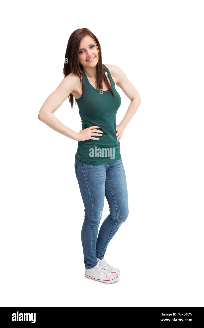 Allegra donna informale in posa Foto Stock