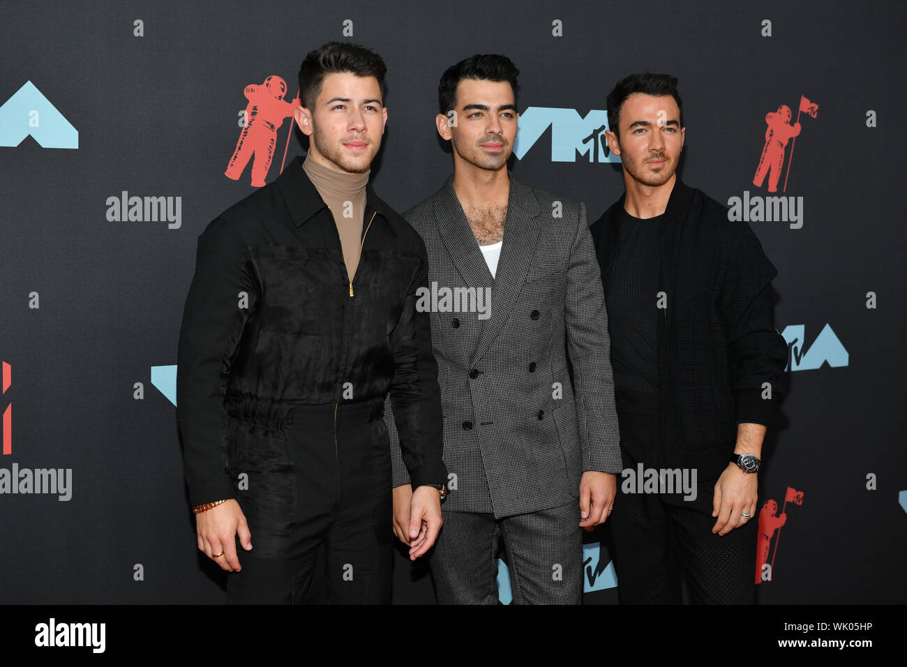 Che sta frequentando Joe Jonas 2014