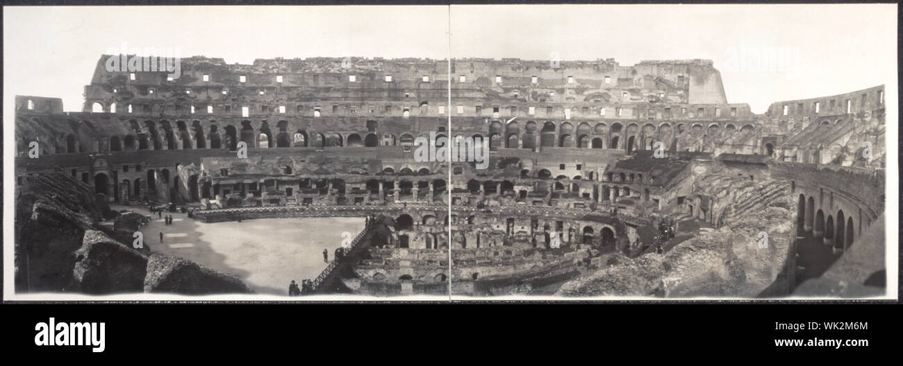 Interno del Colosseo, Roma Foto Stock