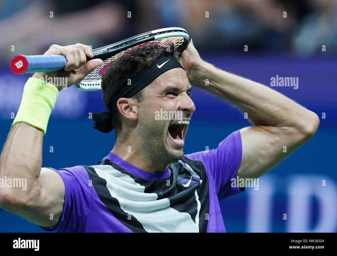 New York, Stati Uniti d'America. 3 Sep, 2019. Grigor Dimitrov celebra dopo la Uomini Singoli Quarti di finale match tra Roger Federer e Grigor Dimitrov della Bulgaria al 2019 US Open in New York, Stati Uniti, Sett. 3, 2019. Credito: Liu Jie/Xinhua/Alamy Live News Foto Stock