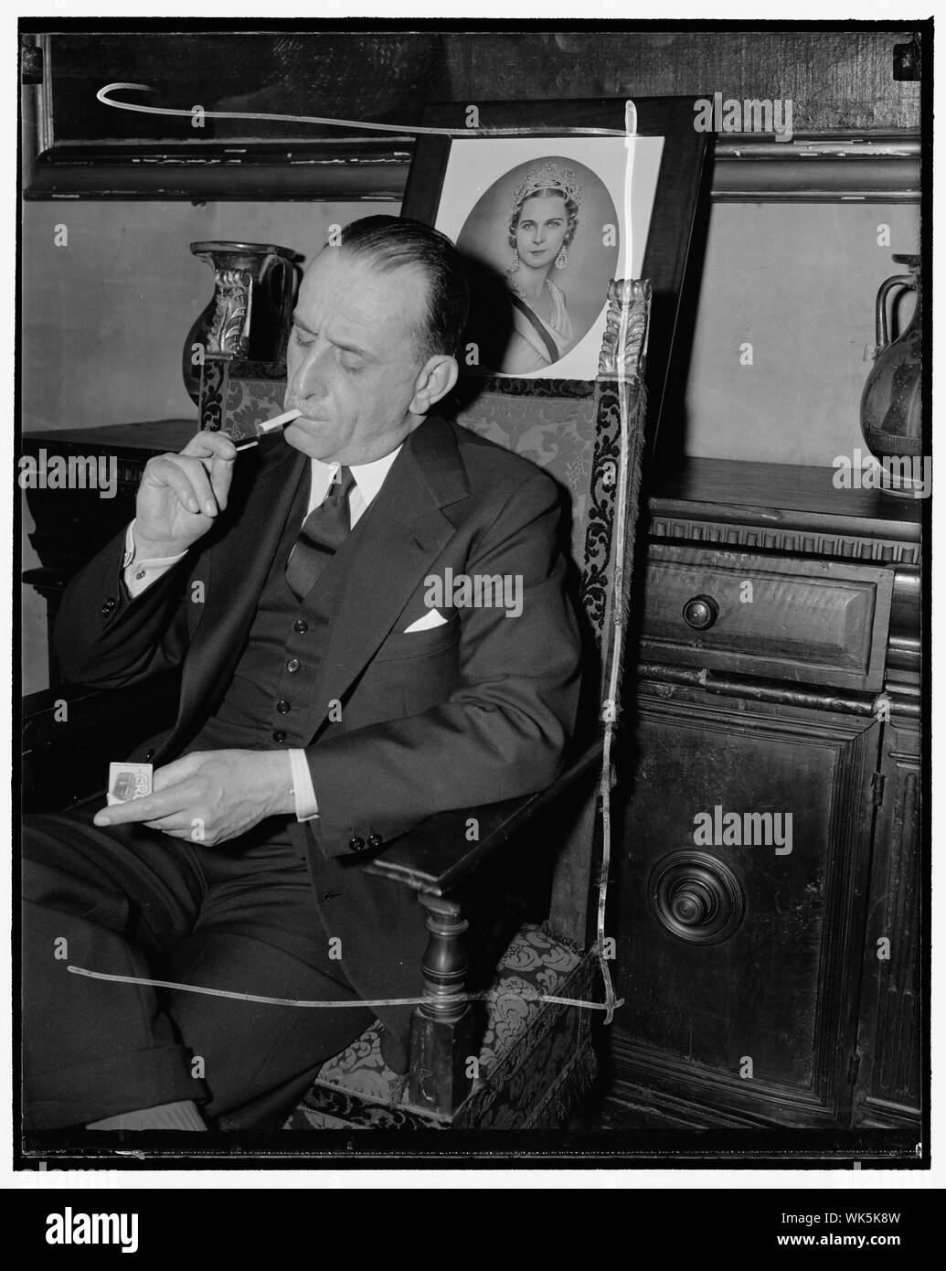 Ambasciatore Italiano. Washington, 27 aprile. Il nuovo ambasciatore italiano per gli Stati Uniti, Don Ascanio dei principi Colonna, da un informale foto fatta presso l' ambasciata di oggi Foto Stock