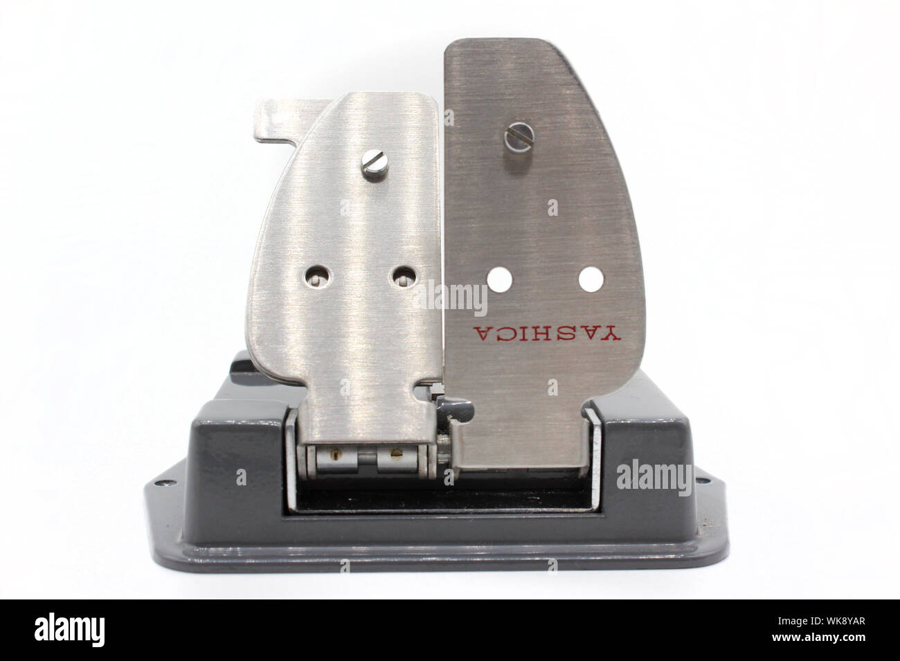 Yashica super 8 movie editing splicer, isolato su sfondo bianco, close-up Foto Stock