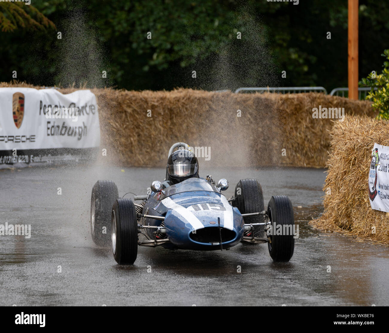 Boness Revival hillclimb motorsport evento in Boness, Scotland, Regno Unito. Il 2019 Bo'ness revival classico e Hillclimb, Scozia il primo scopo-costruito motorsport venue, ha segnato 60 anni poiché il doppio del Campione del Mondo di Formula 1 Jim Clark gareggiato qui. Esso ha avuto luogo sabato 31 agosto e domenica 1 settembre 2019. 115. Stephen Cooper. Austin Healey Sprite Mk1 Foto Stock