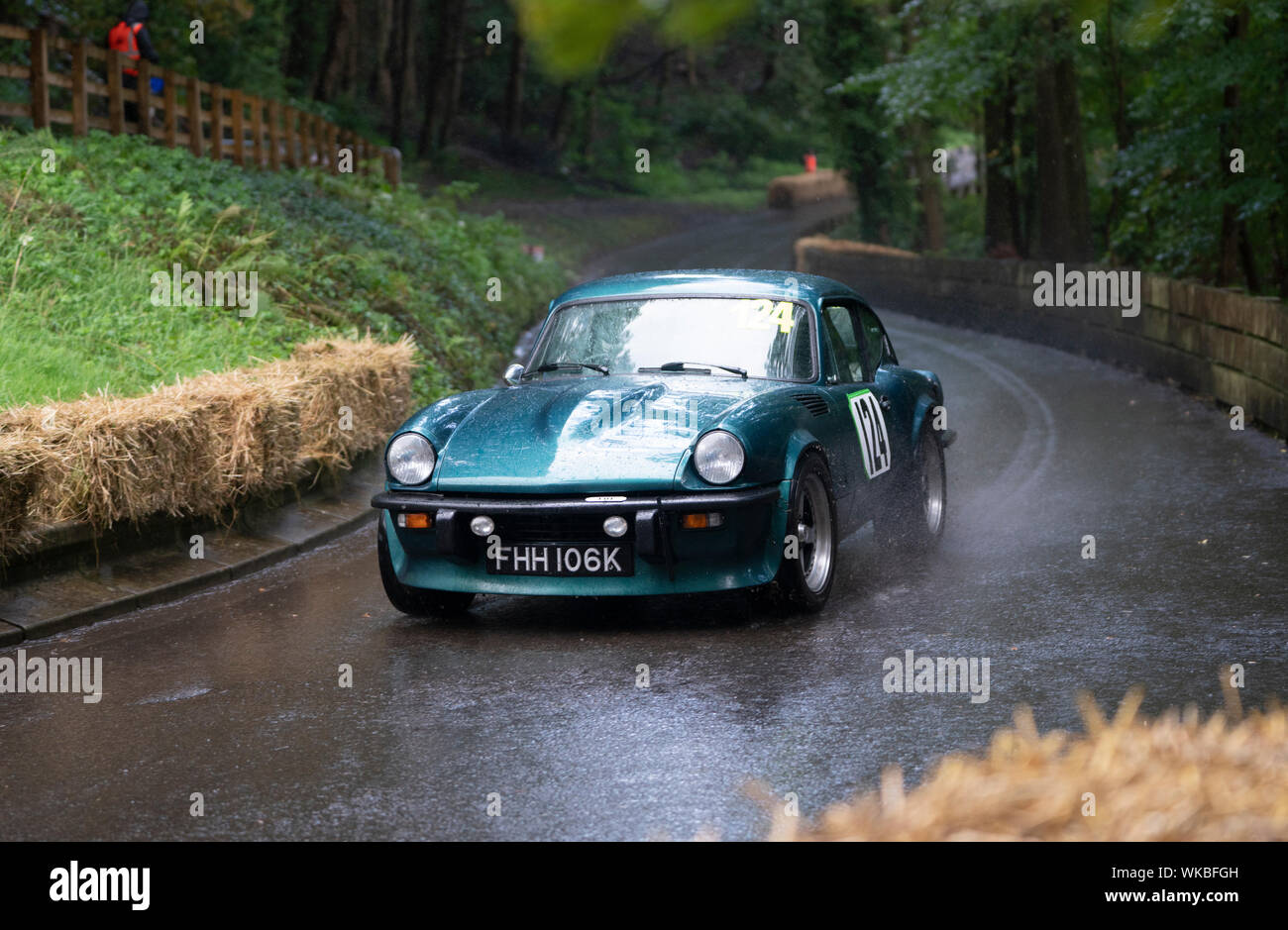 Boness Revival hillclimb motorsport evento in Boness, Scotland, Regno Unito. Il 2019 Bo'ness revival classico e Hillclimb, Scozia il primo scopo-costruito motorsport venue, ha segnato 60 anni poiché il doppio del Campione del Mondo di Formula 1 Jim Clark gareggiato qui. Esso ha avuto luogo sabato 31 agosto e domenica 1 settembre 2019. 124. Markus Bewley. Triumph GT6 Foto Stock