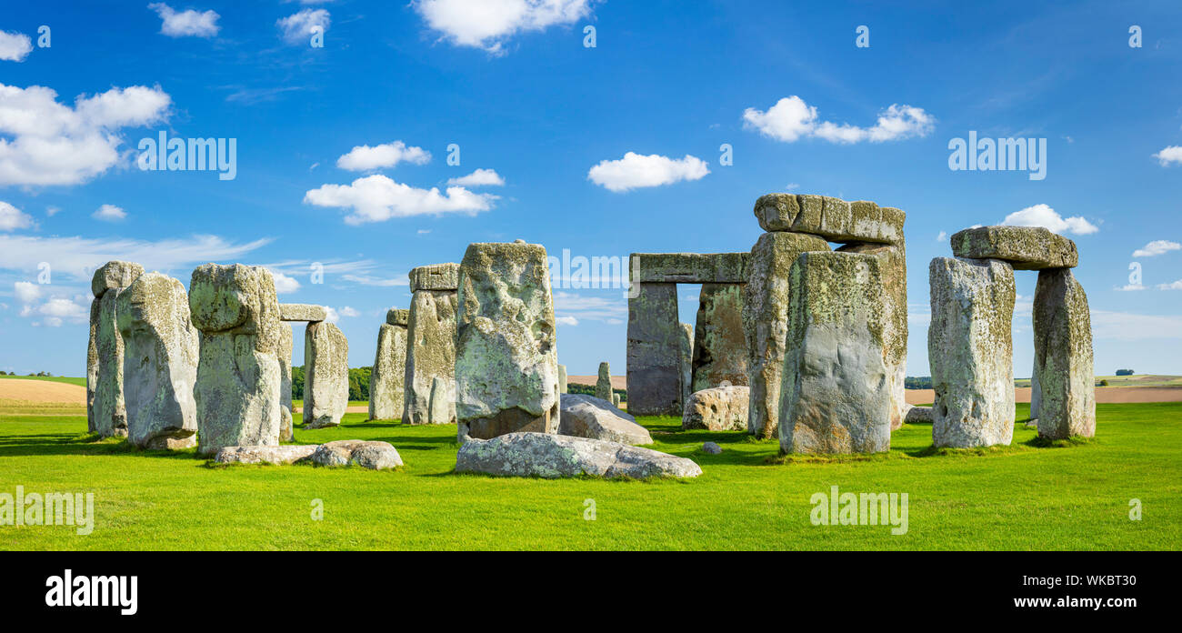 Neolitico di Stonehenge cerchio di pietre di Stonehenge cerchio di pietra vicino a Amesbury Wiltshire, Inghilterra UK GB Europa Foto Stock