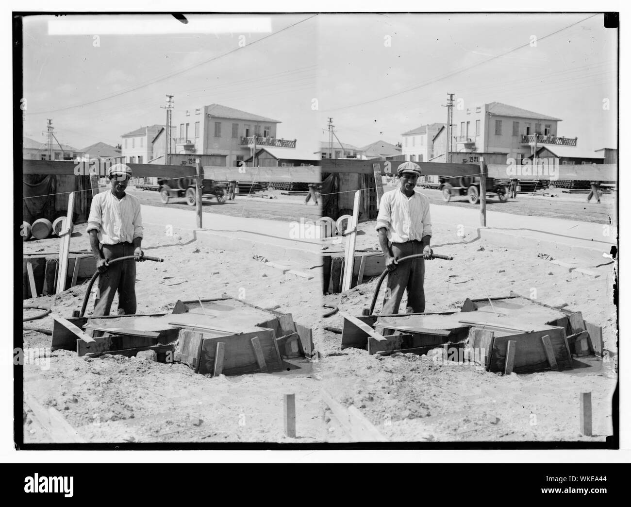 Colonie ebraiche e insediamenti. Tel Aviv. Fondazioni in calcestruzzo di una casa Foto Stock