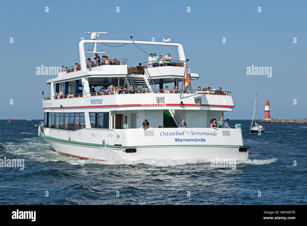 Escursione in barca sul fiume Unterwarnow, Warnemünde, Rostock, Meclemburgo-Pomerania Occidentale, Germania Foto Stock